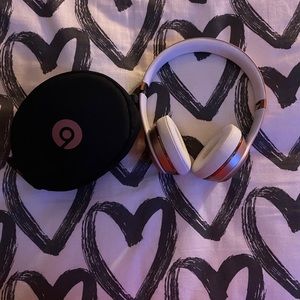 Beats wireless headphones